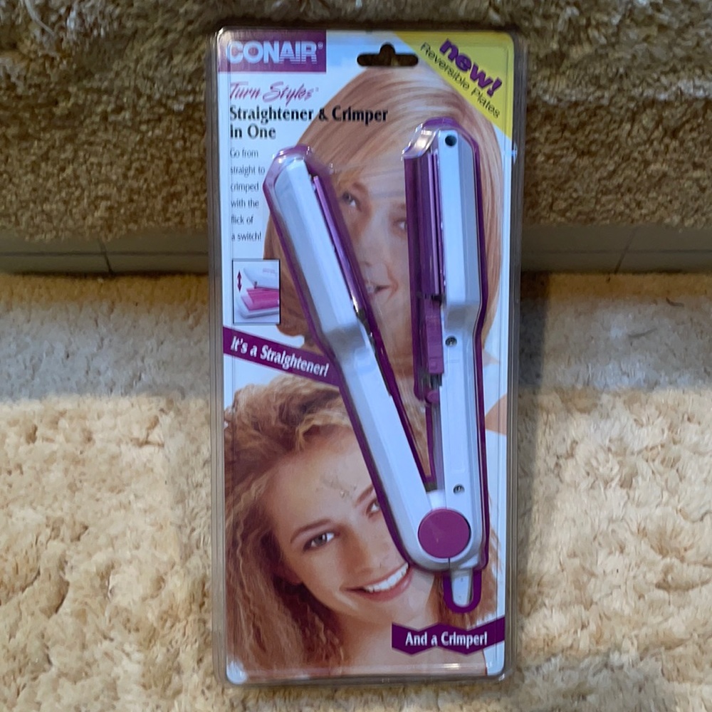 CONAIR Straightener & Crimper in One